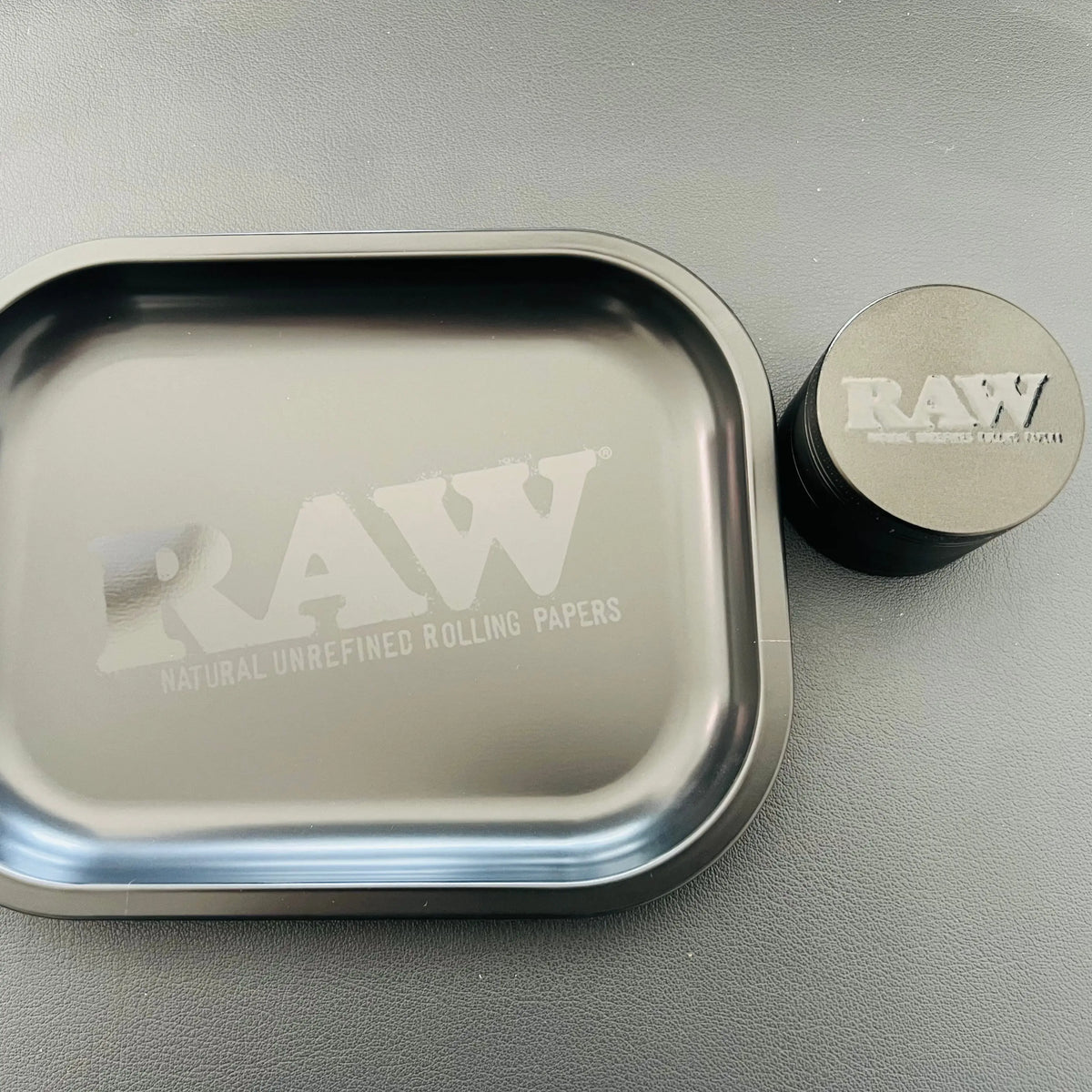 RAW Metal Grinder And Metal Rolling Tray Combo 4-8 Days Fast Free Postage