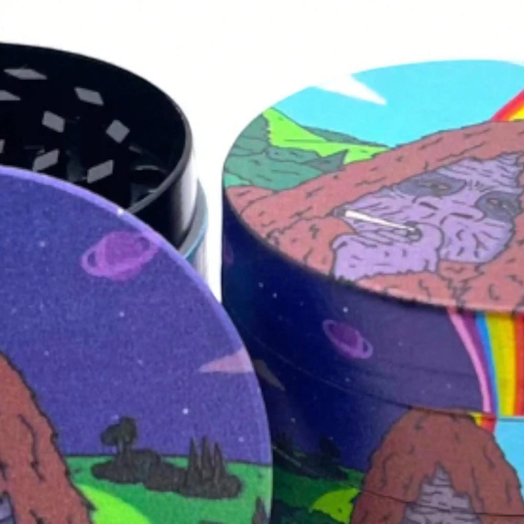 Sassy Sasquatch Metal Grinder& Metal Rolling Tray