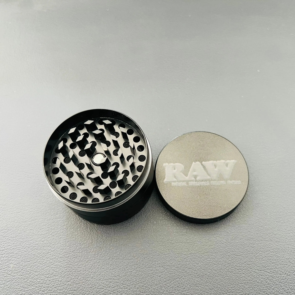 RAW Metal Grinder And Metal Rolling Tray Combo 4-8 Days Fast Free Postage